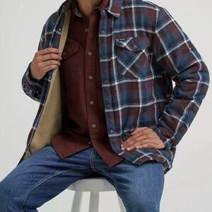Wrangler Men’s heavy weight Sherpa lined plaid Shirt Jacket